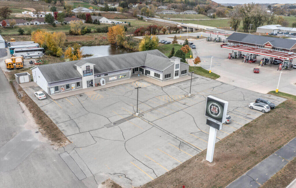 General Retail Land and Building. Prime location in Southeast Minnesota