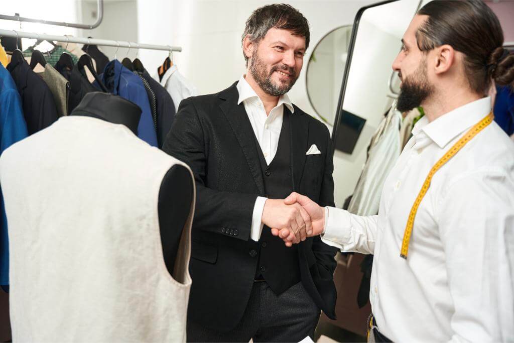 How a Broker Supports Retail Business Sales